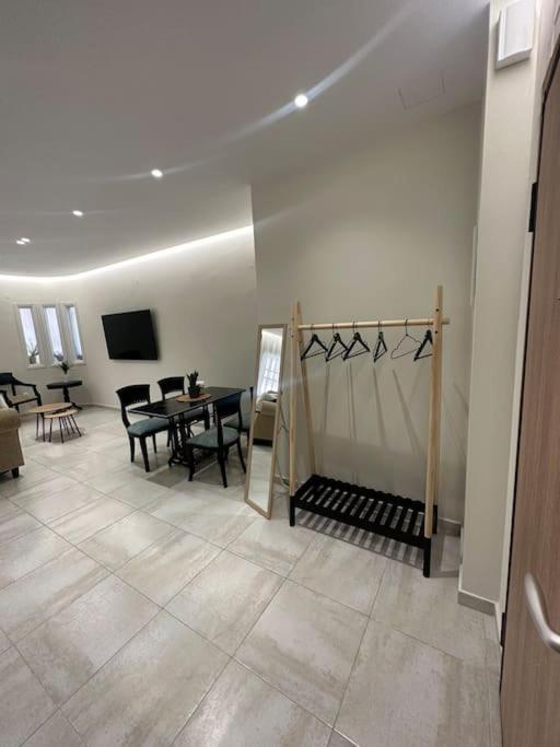 Eclectic Apartment Near Downtown Kandiye Dış mekan fotoğraf