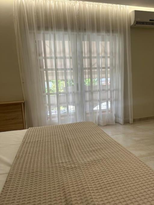 Eclectic Apartment Near Downtown Kandiye Dış mekan fotoğraf